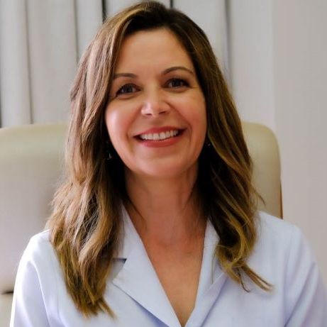 Dra. Aline Leite Nogueira