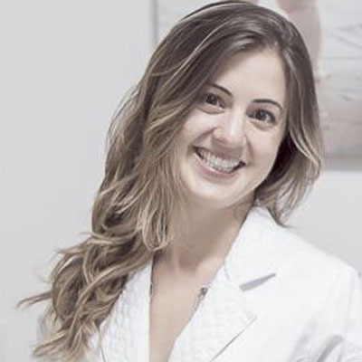 Dra. Elisa Victória Costa Caetano