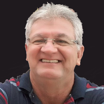 Dr. Helio Ribeiro Valentim Leal
