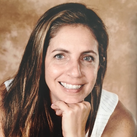 Dra. Lara Fonseca