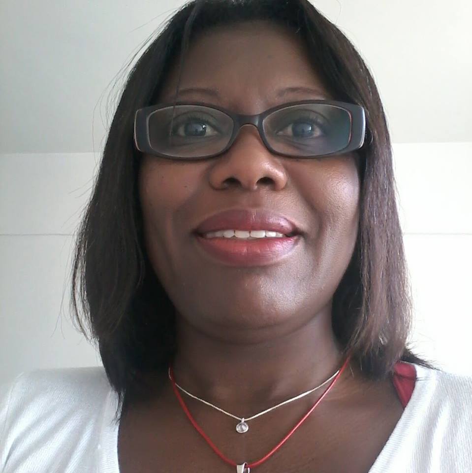 Dra. Nádia Lúcia da Silva Santana
