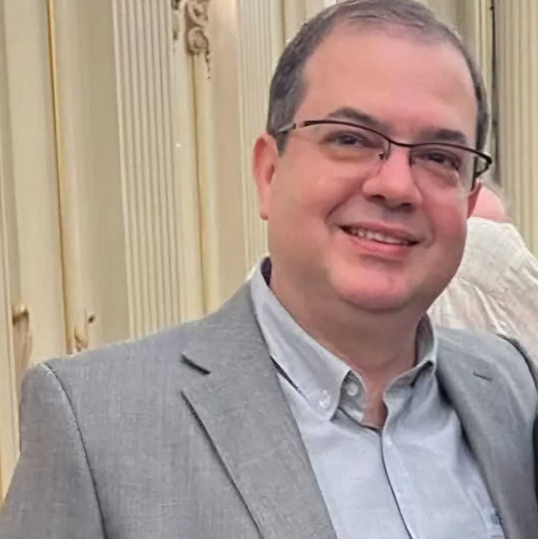 Dr. Fabrício Santos e Santos