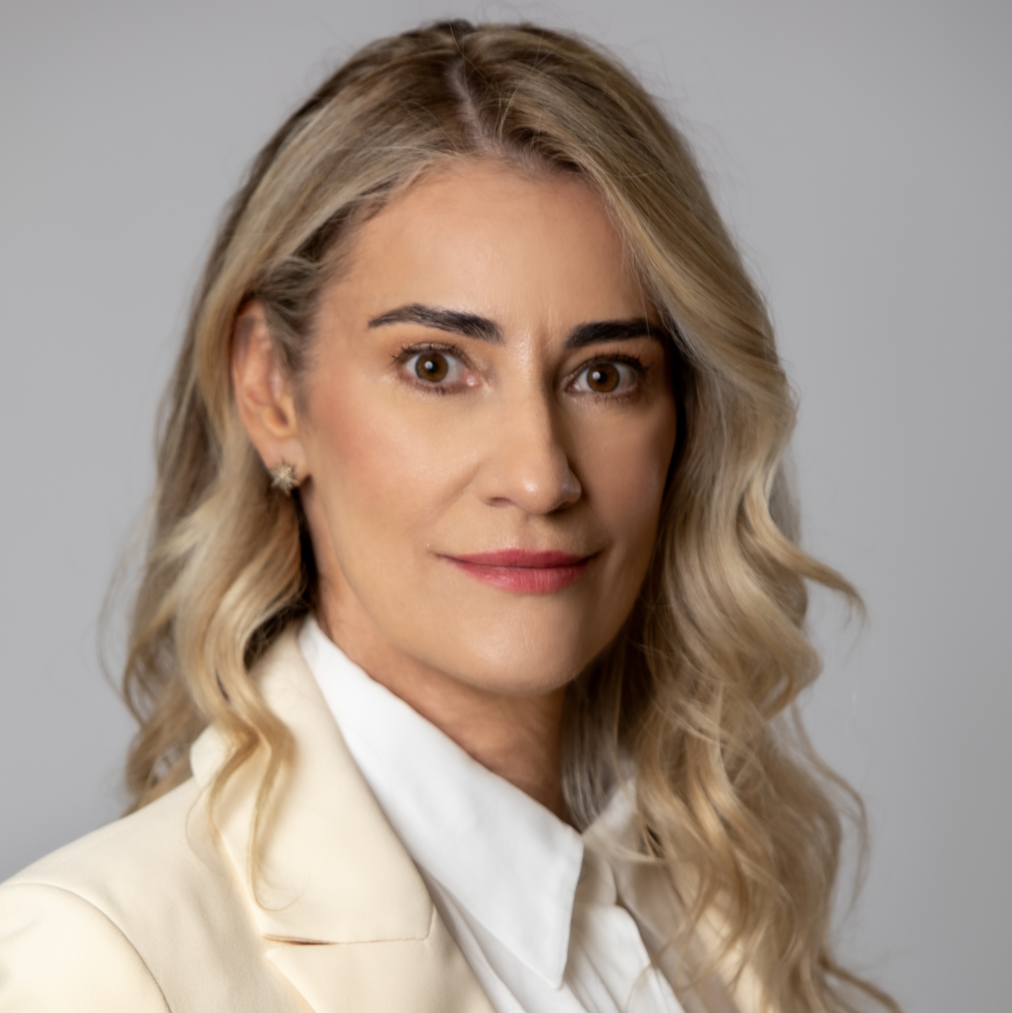 Dra. Denise Leal