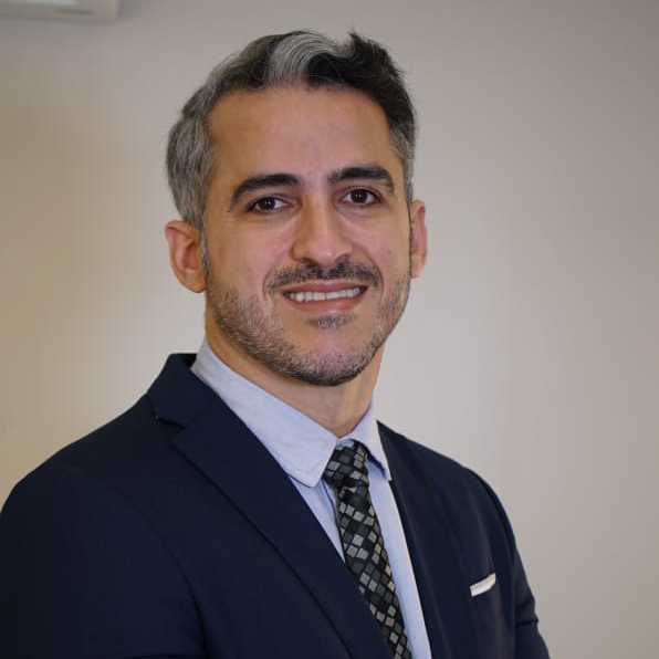 Dr. Raphael Farias de Carvalho