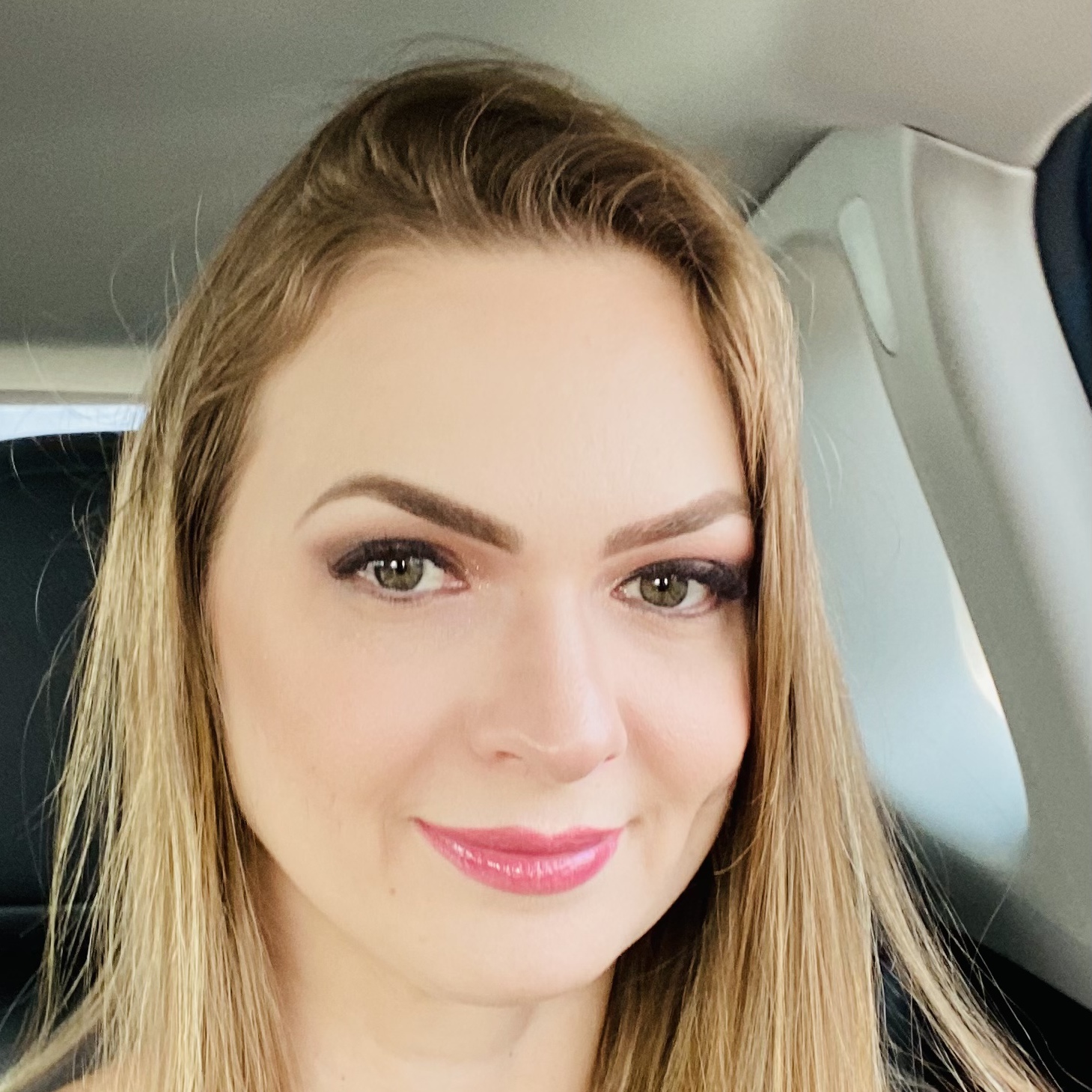 Dra. Karine Sauter Dias