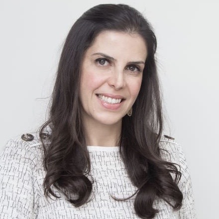 Dra. Thais Pereira Costa Magalhães