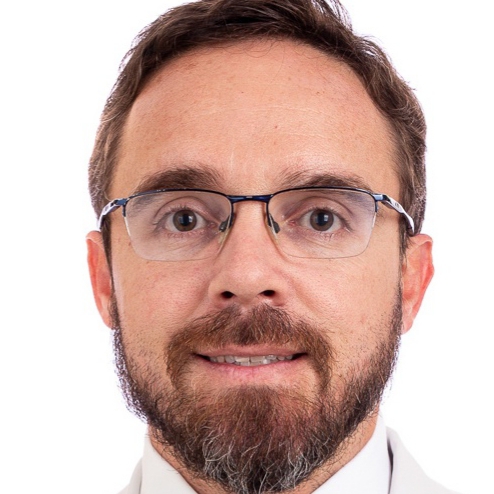 Dr. Felipe Santos Gomes