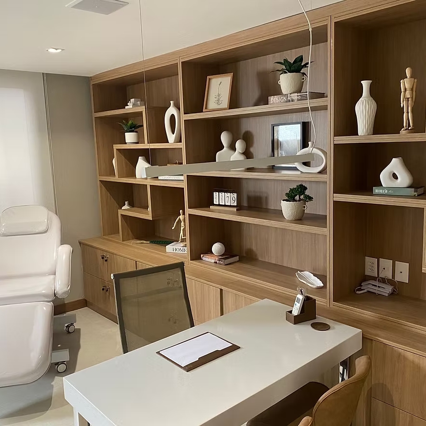 Dr. Adevair Marques - Consultório