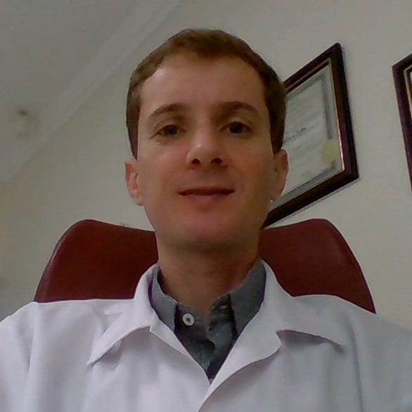 Dr. Gustavo Martins de Mattos