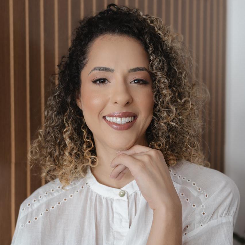 Dra. Tawanny Diniz