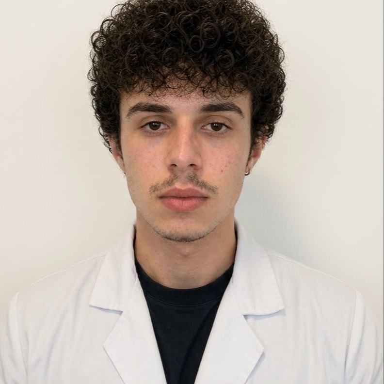 Dr. Carlos Araújo