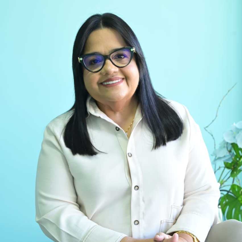 Dra. Sandra Valéria Alves Sales de Menezes