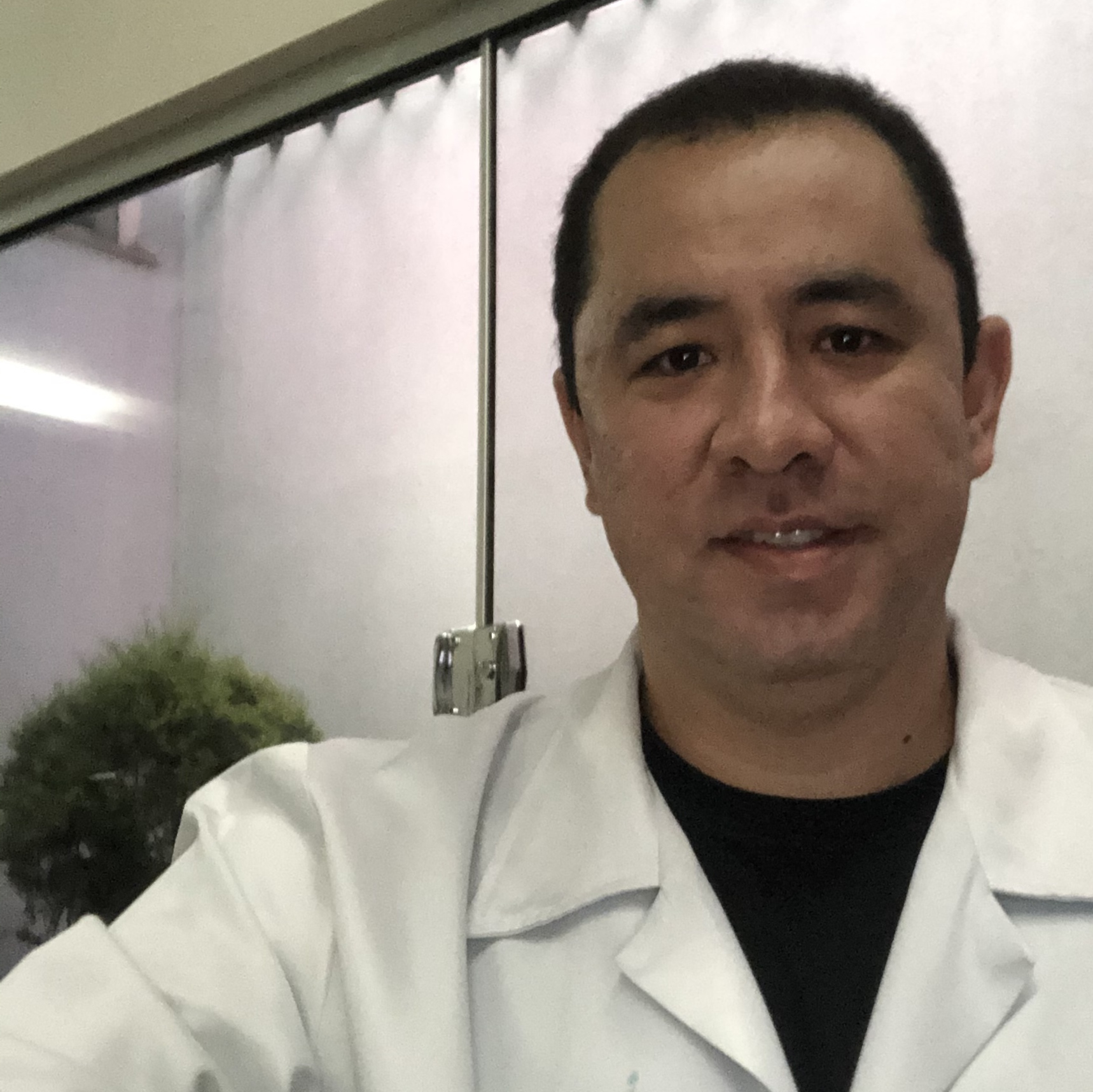 Dr. Adriano Yamada