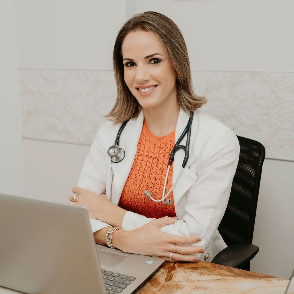 Dra. Marcelle Xavier Bastos