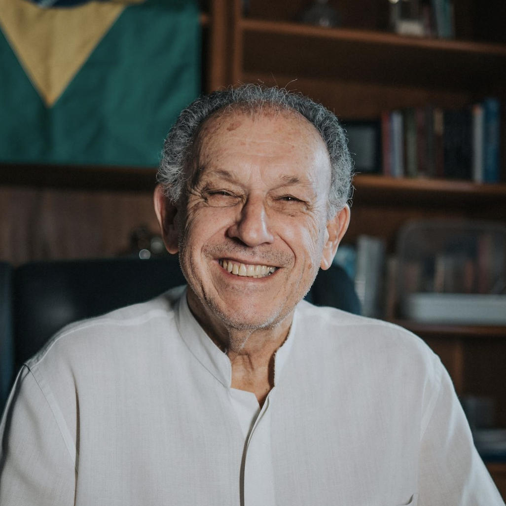 Dr. Orley Baena Ferraz