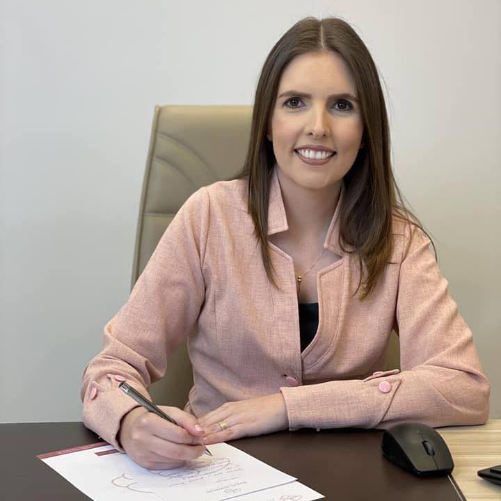 Dra. Raquel Binkowski
